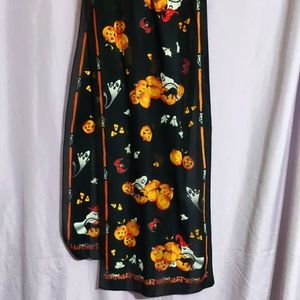 Trick or treat scarf.